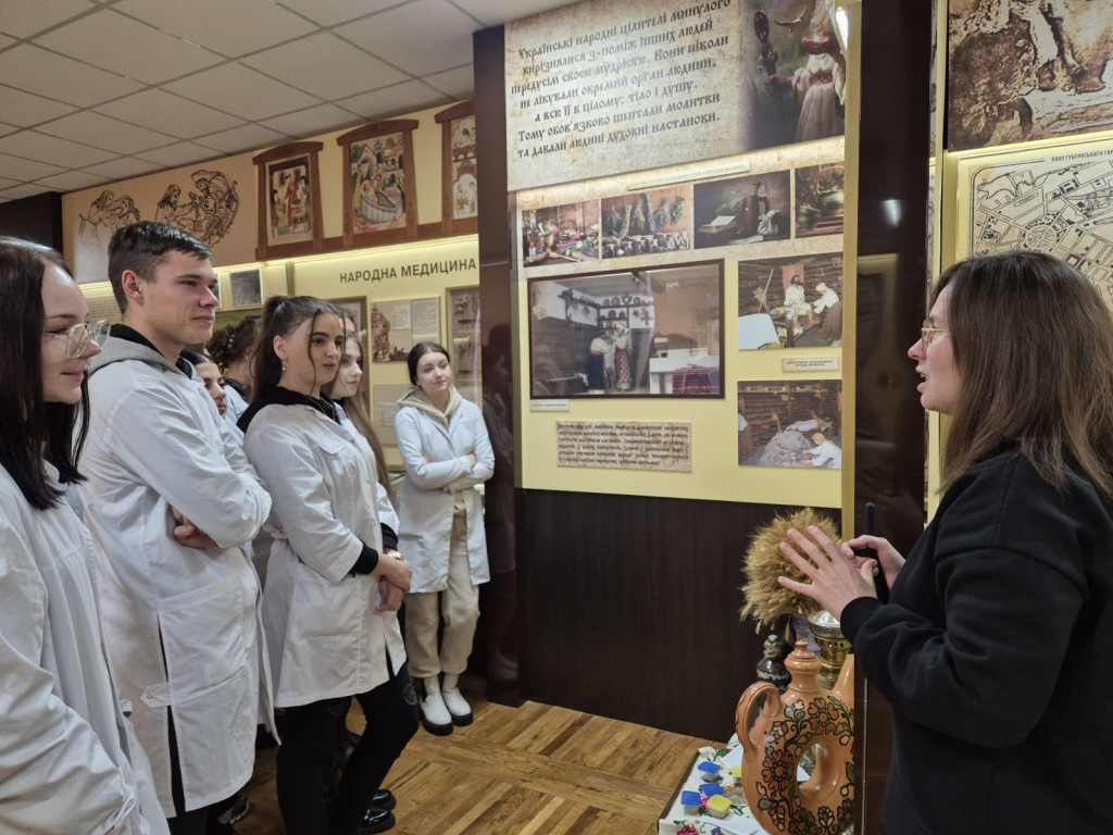 Вивчаємо історію медицини