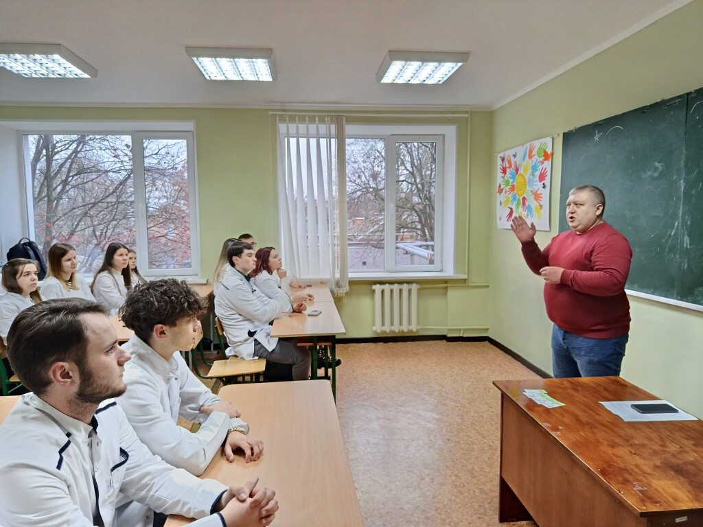 Торгівля людьми – одна із сучасних форм рабства