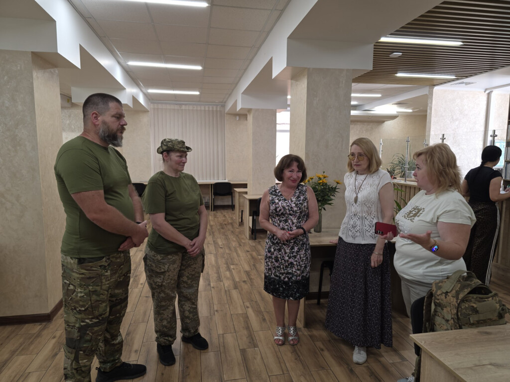 Від бойового досвіду до академічних знань: зустріч із військовими медиками