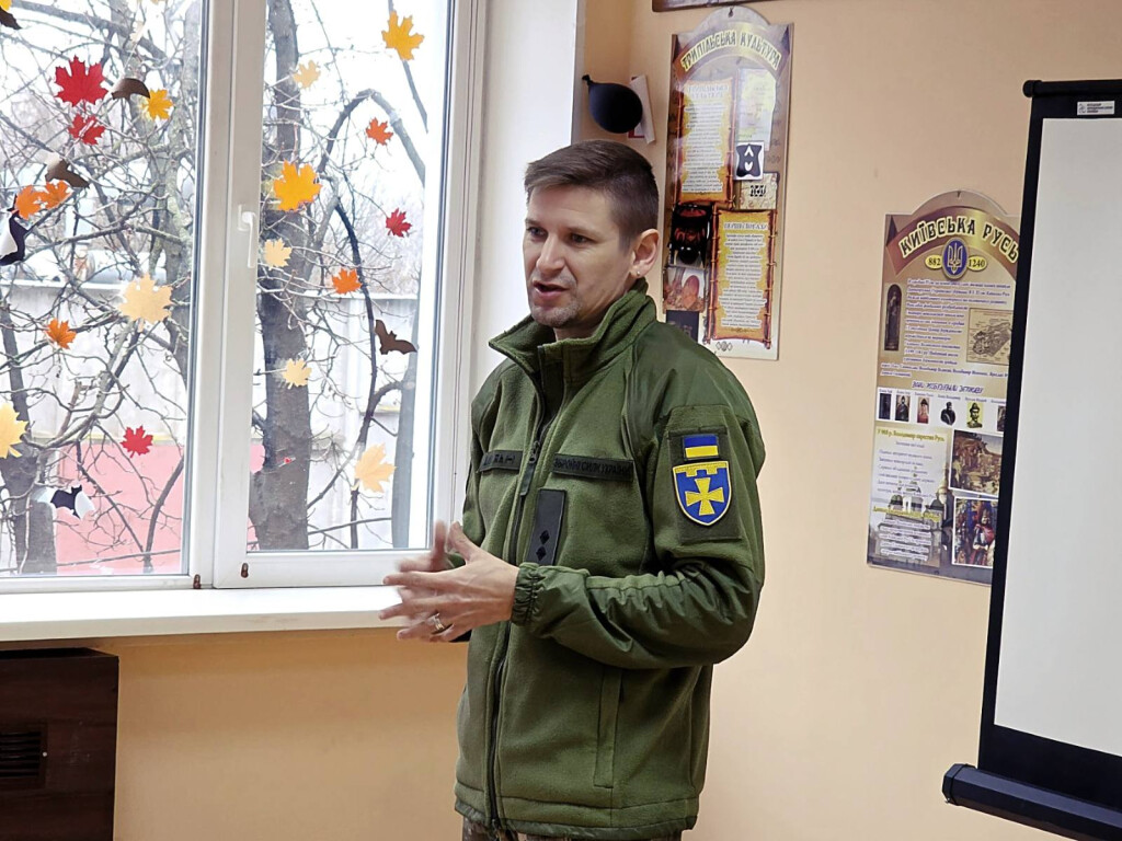 Сучасні виклики «гібрідної війни»