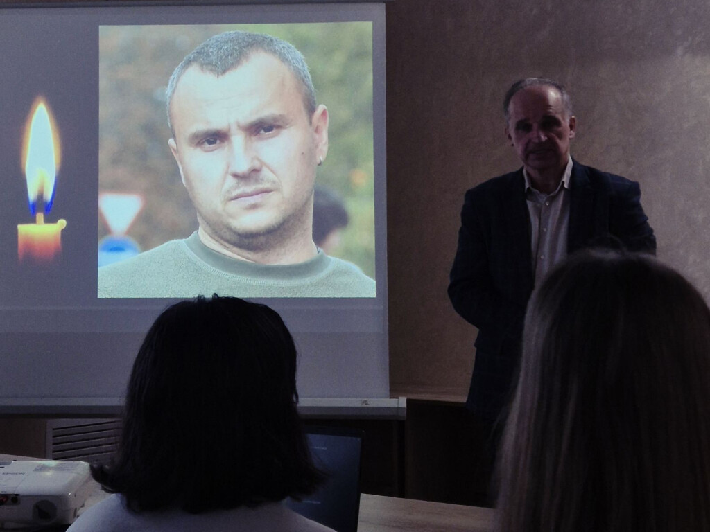 Примарна ясність: у ПДМУ відбулася презентація книги про міфи та реальність війни