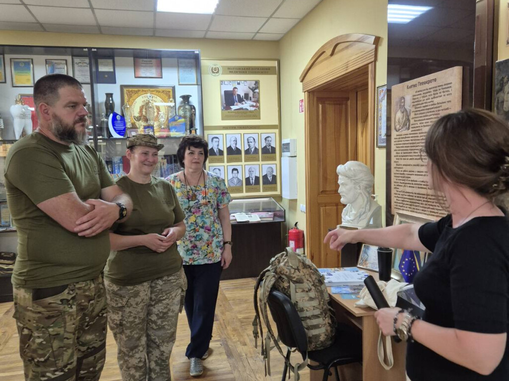 Від бойового досвіду до академічних знань: зустріч із військовими медиками
