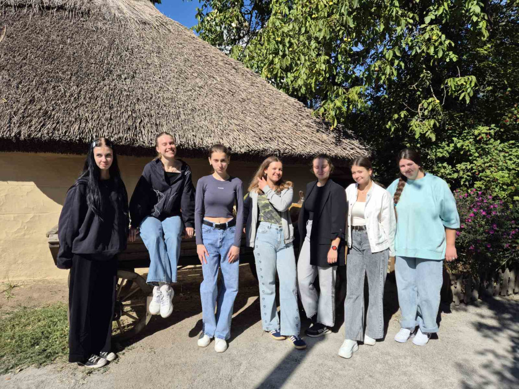 Екскурсія до Музею-садиби І. П.Котляревського.