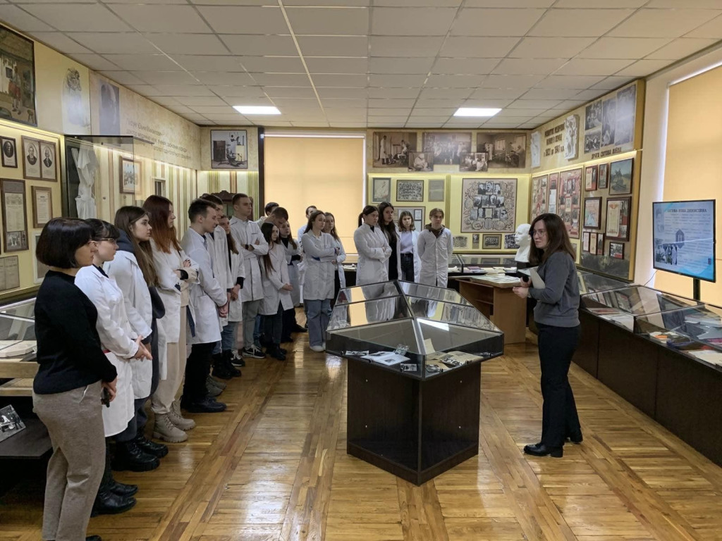 Міжнародний день жінок і дівчат у науці.