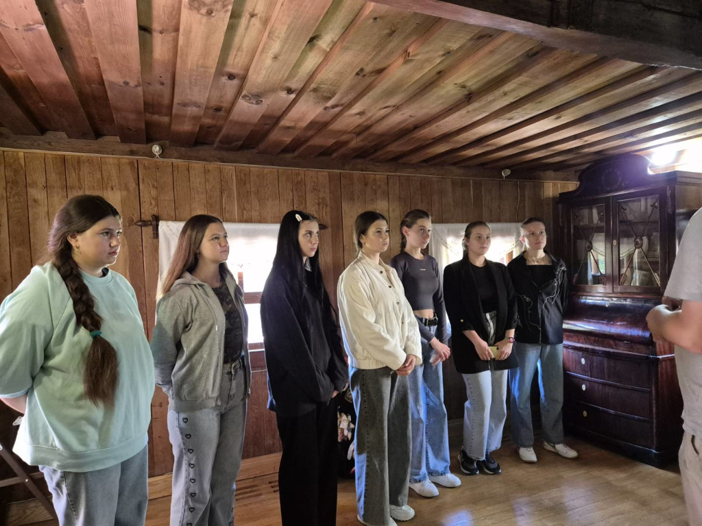 Екскурсія до Музею-садиби І. П.Котляревського.